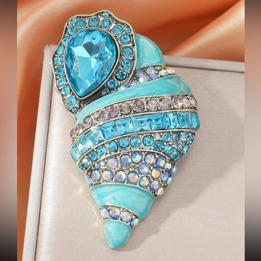 ENAMELLED BLUE SHELL BROOCH PIN  NEW - Picture 3 of 5